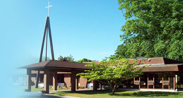 ucc newaygo church front of building